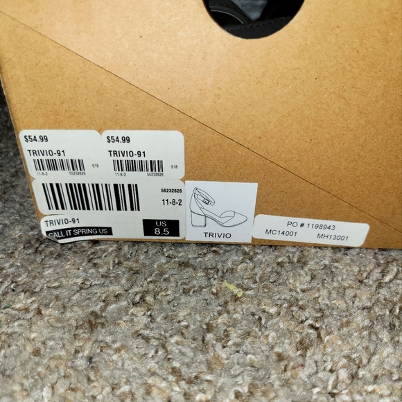 Call it Spring- Travis Size 8.5 - Picture 3 of 4